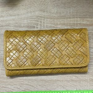 Patricia Nash Yellow Rattan Tri- fold Woven Clutch Wallets RFID